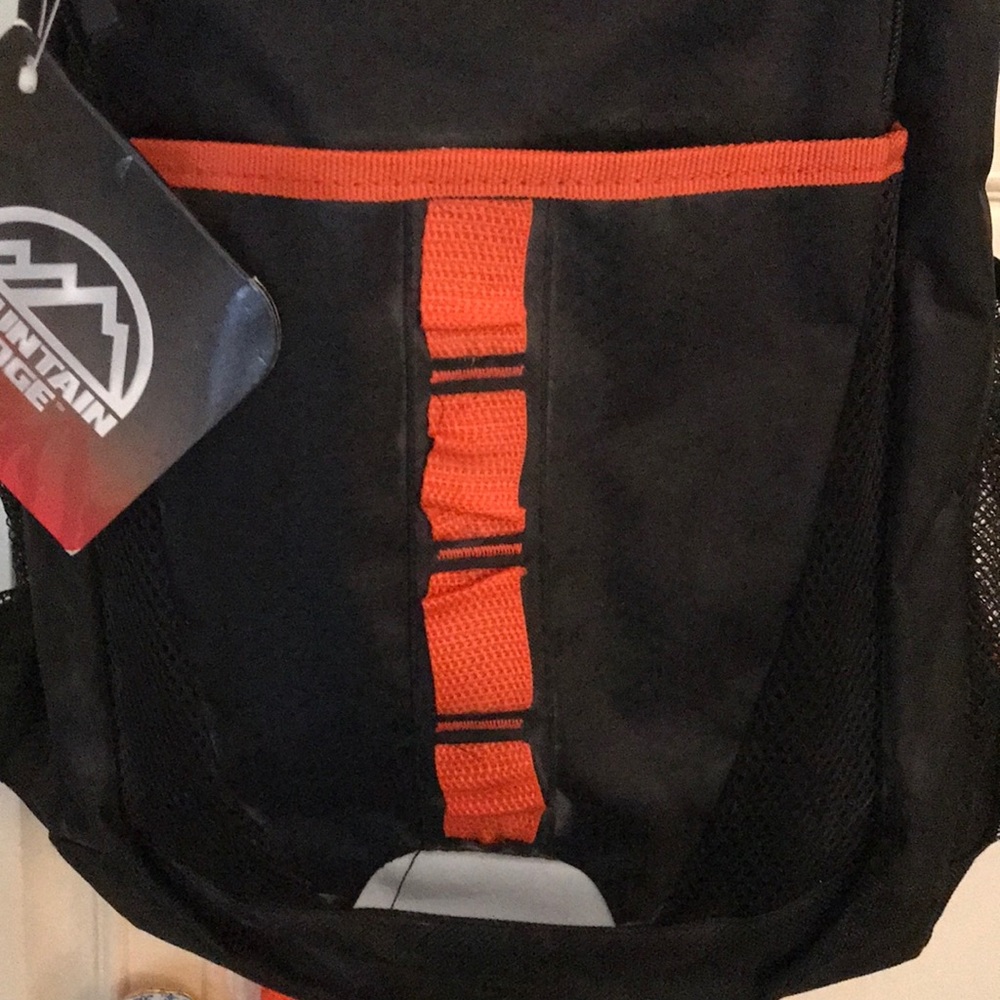 Mountain edge backpack! - Picture 5 of 7